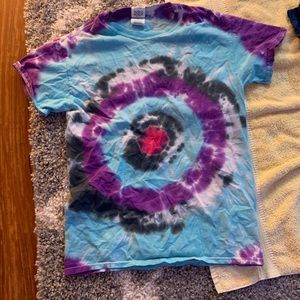 t shirt tie dyed